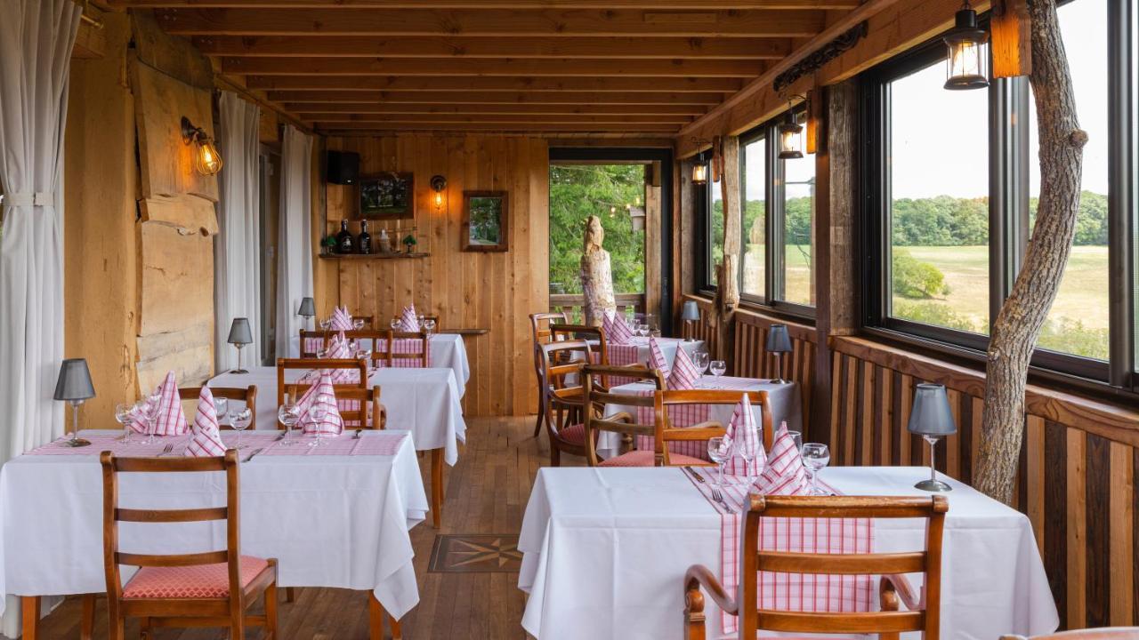 L'Arbre A Cabane Guyonvelle Exterior photo