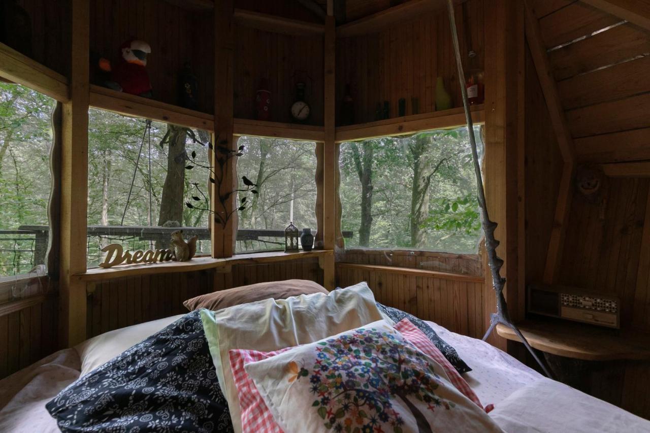 L'Arbre A Cabane Guyonvelle Exterior photo