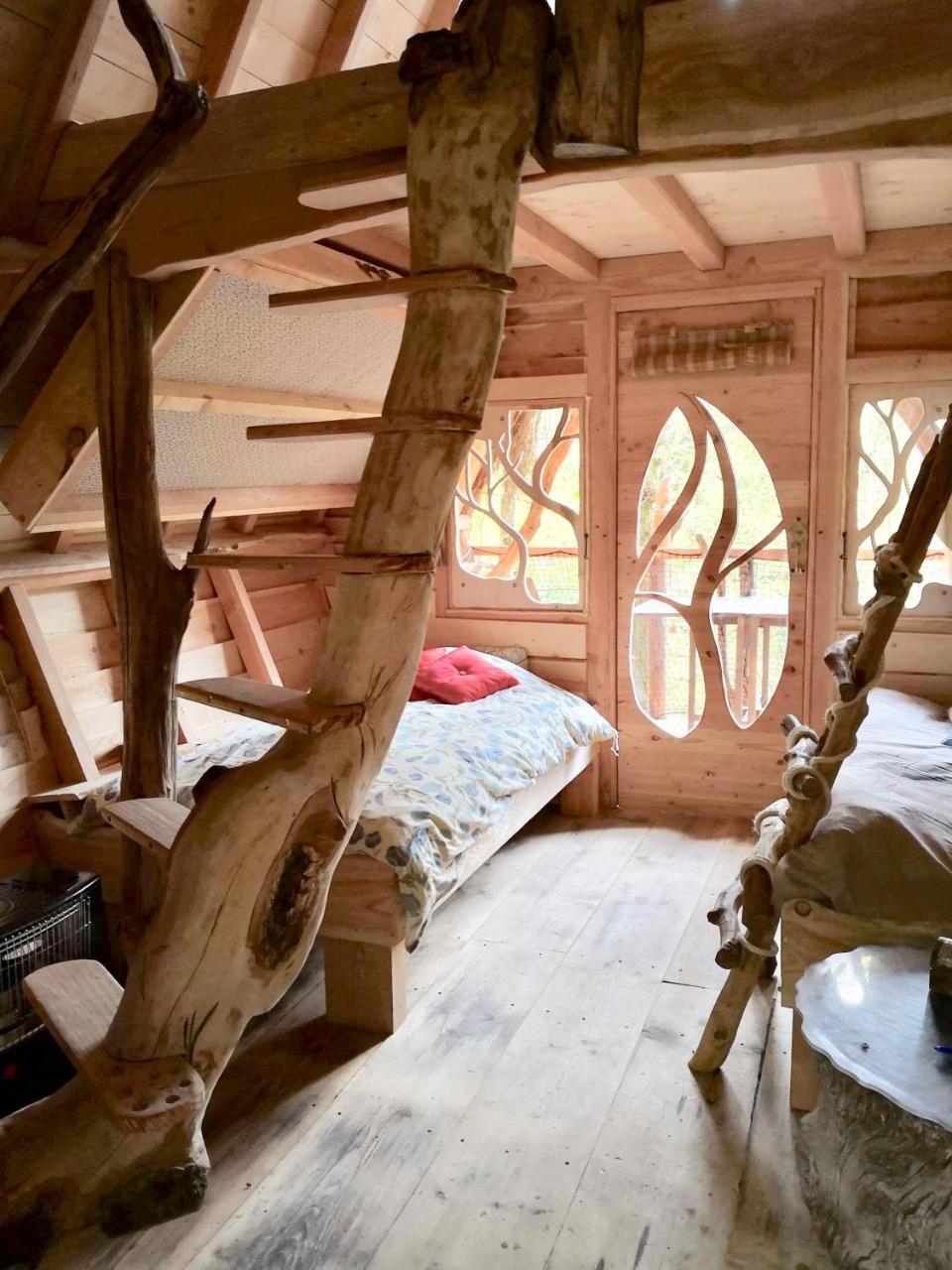 L'Arbre A Cabane Guyonvelle Exterior photo